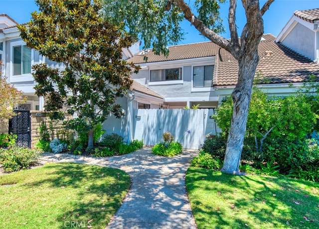 Property at 16090 Tortola Cir, Huntington Beach, CA 92649, 3 beds, 3 baths