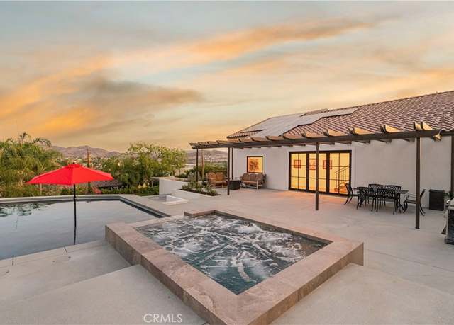 Property at 22241 San Joaquin Dr W, Canyon Lake, CA 92587, 3 beds, 4 baths