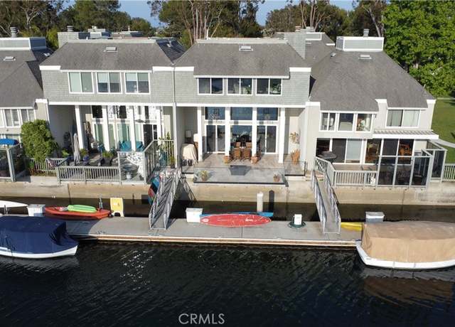 Property at 16413 Wimbledon Ln, Huntington Beach, CA 92649, 3 beds, 3.5 baths