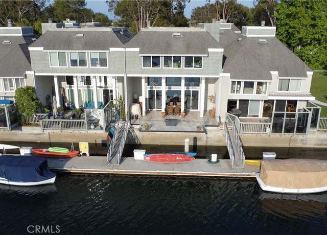 Property at 16413 Wimbledon Ln, Huntington Beach, CA 92649, 3 beds, 3.5 baths