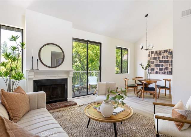 Property at 330 Cordova St #322, Pasadena, CA 91101, 2 beds, 2.5 baths