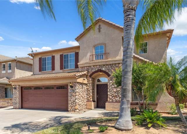 Property at 7538 N Erie Ave, Fresno, CA 93722, 5 beds, 3 baths