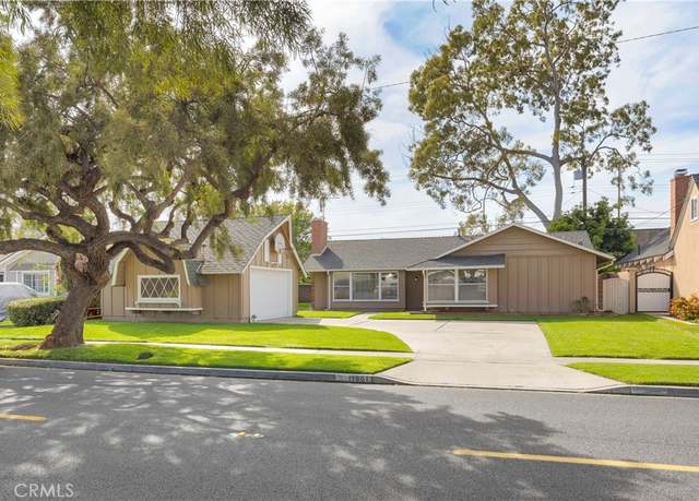 Property at 11901 Martha Ann Dr, Rossmoor, CA 90720, 3 beds, 2 baths