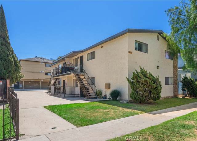 Property at 1600 Junipero Ave, Long Beach, CA 90804, 12 beds, 4 baths