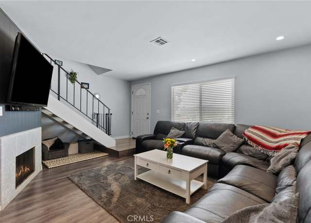 Property at 22524 Paseo Terraza, Saugus, CA 91350, 2 beds, 1.5 baths