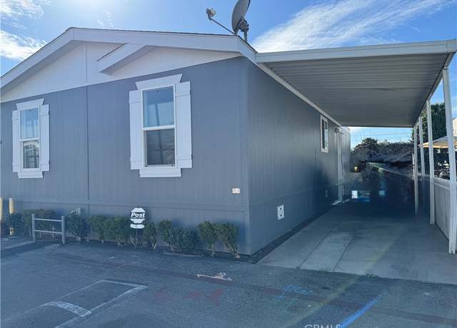 Property at 7560 Woodman Pl #4, Van Nuys, CA 91405, 3 beds, 2 baths