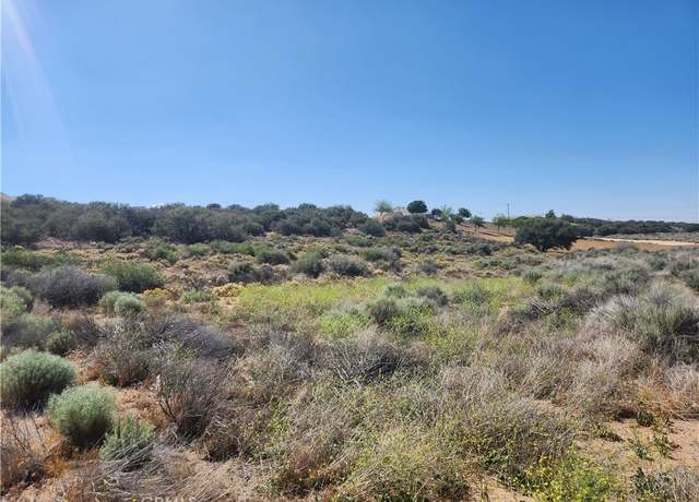 Property at 11250 Duxbury Rd, Oak Hills, CA 92344