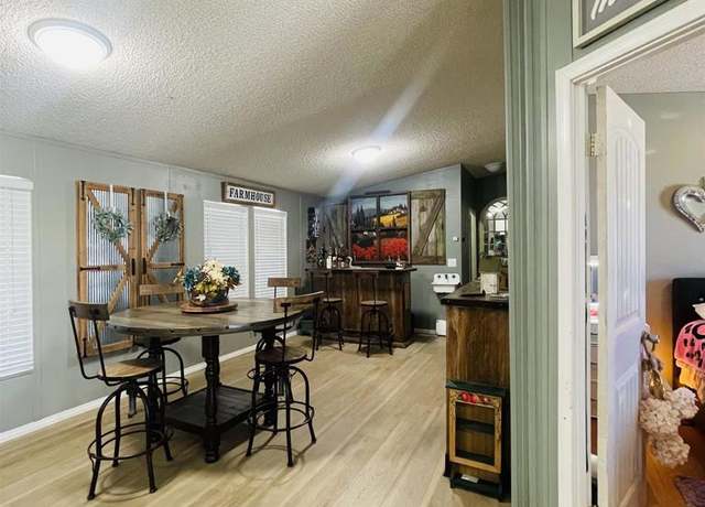 Property at 913 S Grand Ave #2, San Jacinto, CA 92582, 3 beds, 2 baths