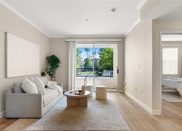 Property at 3240 Watermarke Pl, Irvine, CA 92612, 2 beds, 2 baths