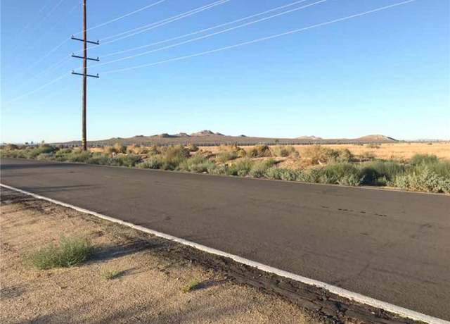 Property at 110 Ste Vic Ave P8, Palmdale, CA 93591