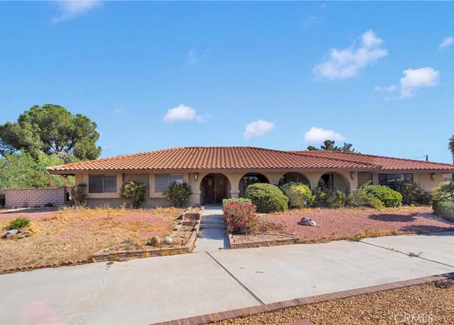Property at 19996 Eyota Rd, Apple Valley, CA 92308, 3 beds, 3 baths