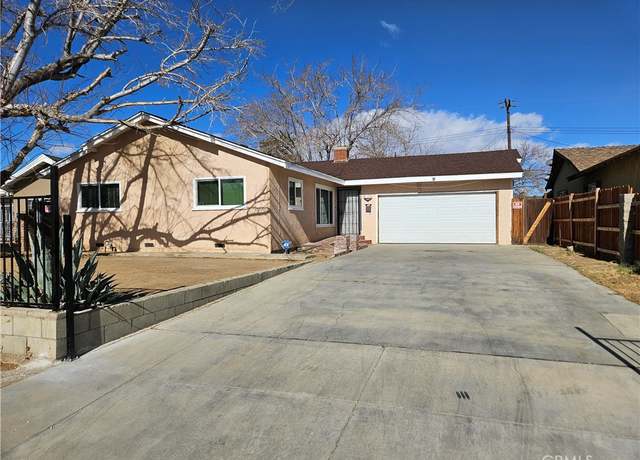 Property at 245 E Avenue Q4, Palmdale, CA 93550, 4 beds, 2 baths