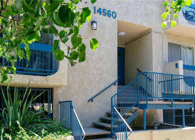 Property at 14560 Clark St #215, Sherman Oaks, CA 91411, 3 beds, 3 baths