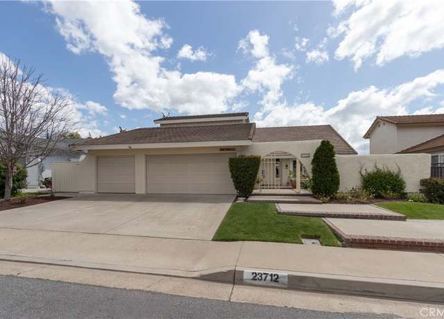 Property at 23712 Avenida Columbia, Mission Viejo, CA 92691, 5 beds, 2.5 baths