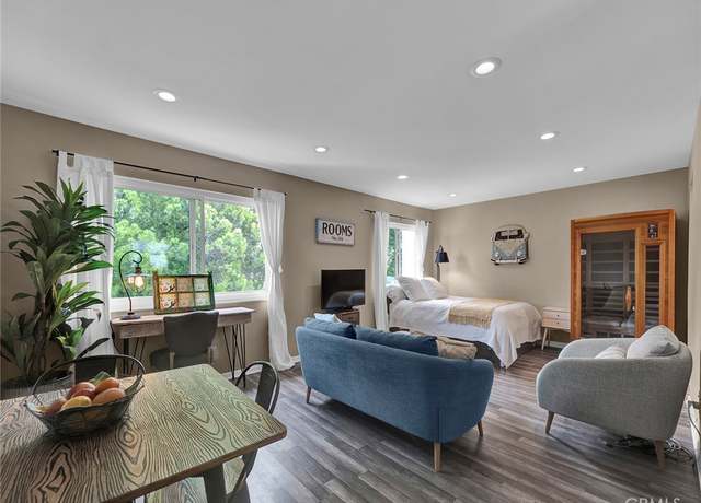 Property at 11813 Runnymede St #44, North Hollywood, CA 91605, 1 bath