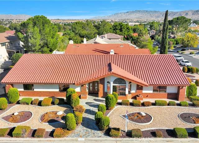 Property at 12807 Fairway Rd, Victorville, CA 92395, 4 beds, 3 baths