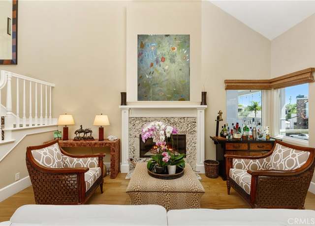 Property at 2661 Point Del Mar, Corona Del Mar, CA 92625, 4 beds, 3.5 baths