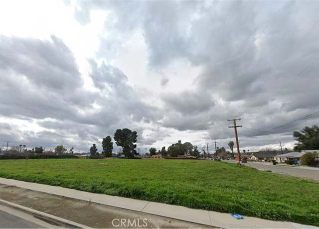 Property at 401 N Santa Fe St, Hemet, CA 92543