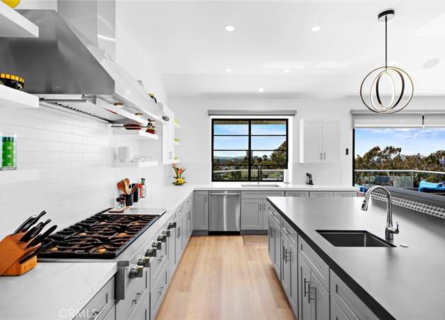 Property at 17 Monaco #12, Newport Beach, CA 92660, 3 beds, 3 baths
