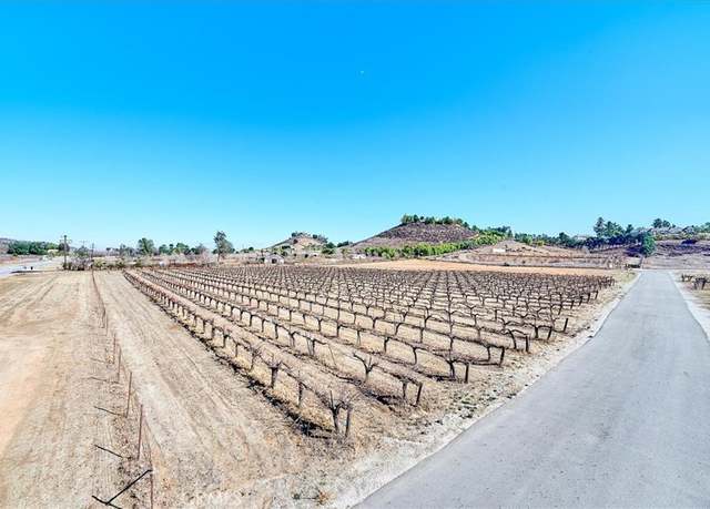 Property at 38680 Avenida De Felicidad, Murrieta, CA 92562