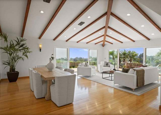 Property at 6301 Castejon Dr, La Jolla, CA 92037, 4 beds, 3 baths
