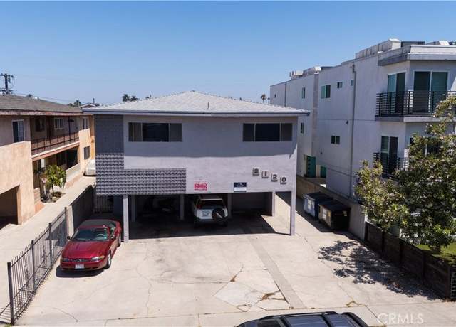 Property at 2120 Carmona Ave, Los Angeles, CA 90016, 11 beds, 7 baths