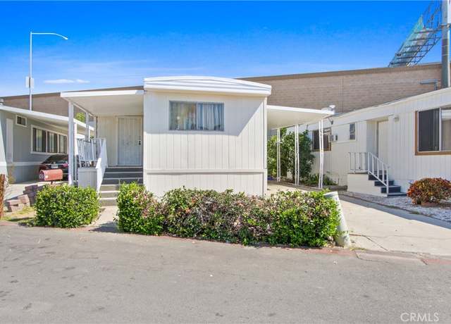 Property at 105 Coronado Ln, Tustin, CA 92780, 2 beds, 1.5 baths
