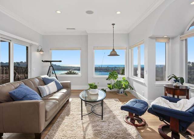 Property at 7564 Navigator Cir, Carlsbad, CA 92011, 4 beds, 4 baths