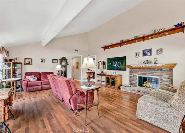 Property at 14892 Braeburn Rd, Tustin, CA 92780, 3 beds, 2 baths