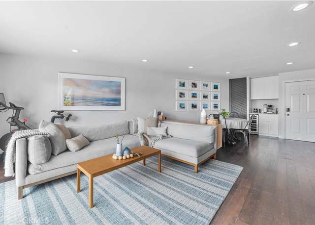 Property at 2025 4th St Unit 204A, Santa Monica, CA 90405, 1 bed, 1 bath