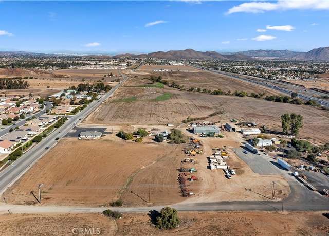 Property at 27860 Garbani Rd, Menifee, CA 92584
