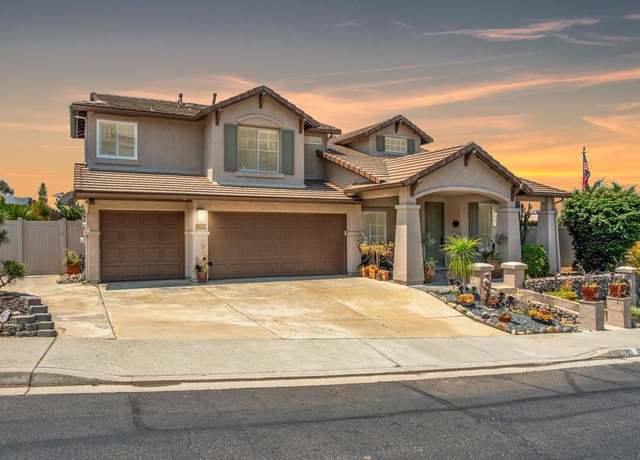 Property at 2288 Boulders Ct, Alpine, CA 91901, 4 beds, 3 baths