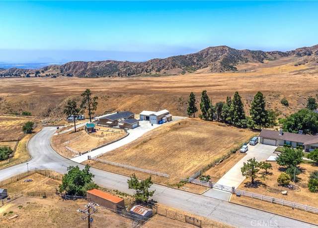 Property at 8767 Peach Summit Dr, Banning, CA 92220