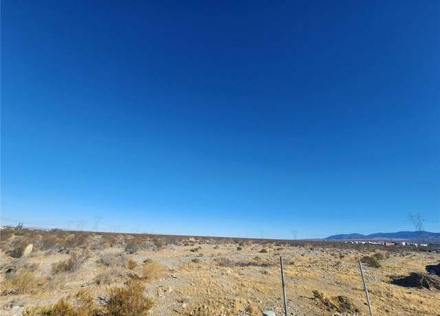 Property at 136 E Avenue V, Pearblossom, CA 93553