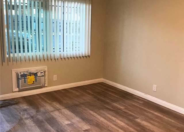 Property at 121 S Oxford Ave, Los Angeles, CA 90004, 10 beds, 6 baths