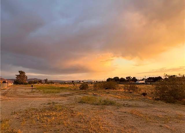 Property at 10420 Kiowa Rd, Apple Valley, CA 92308