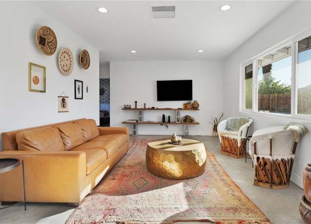 Property at 4789 Avenida Del Sol, Joshua Tree, CA 92252, 2 beds, 2 baths