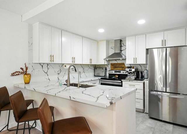Property at 7812 Tommy Dr #19, San Diego, CA 92119, 2 beds, 1.5 baths