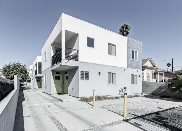 Property at 529 W 80th St, Los Angeles, CA 90044, 18 beds, 12 baths