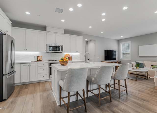 Property at 5016 Trevor Dr, Camarillo, CA 93012, 3 beds, 2.5 baths