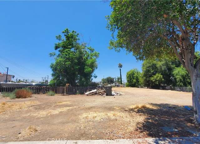 Property at 217 Iowa Ave, Riverside, CA 92507