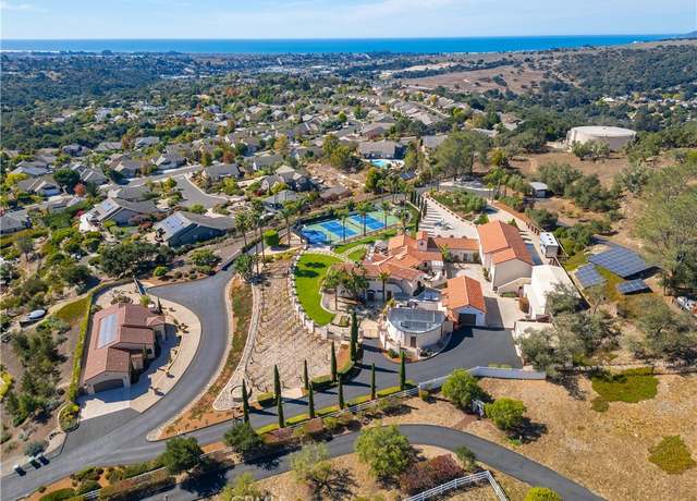 Property at 515 Windermere Ln, Arroyo Grande, CA 93420, 7 beds, 8.5 baths