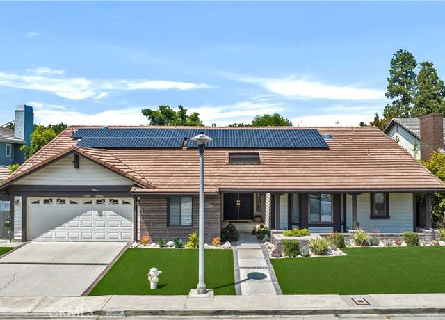 Property at 17719 Royce Dr W, Encino, CA 91316, 3 beds, 3.5 baths