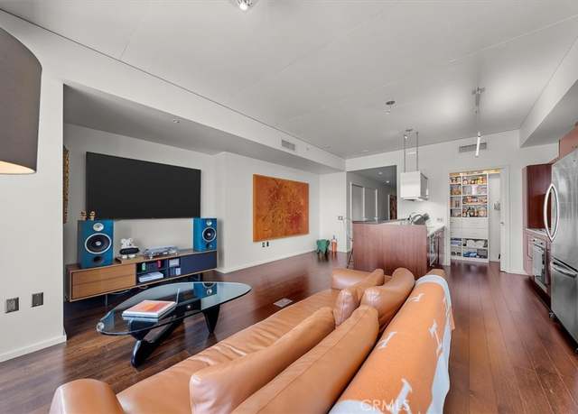 Property at 1155 S Grand Ave #1103, Los Angeles, CA 90015, 1 bed, 1.5 baths