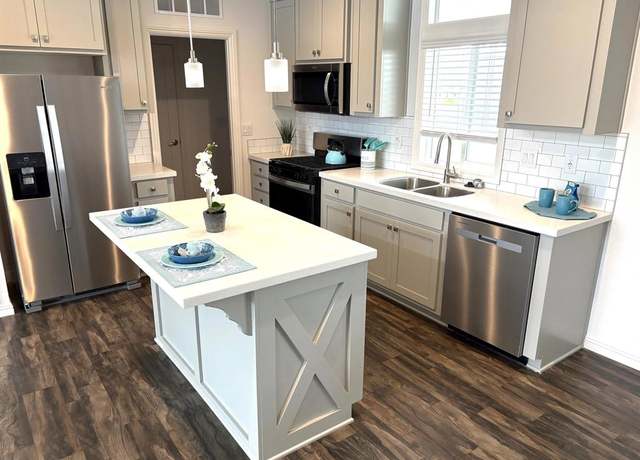Property at 4660 N River Rd #64, Oceanside, CA 92057, 4 beds, 2 baths