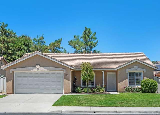 Property at 33204 Via Chapparo, Temecula, CA 92592, 3 beds, 2 baths