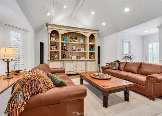Property at 2617 Huntington Ln Unit B, Redondo Beach, CA 90278, 4 beds, 2.5 baths