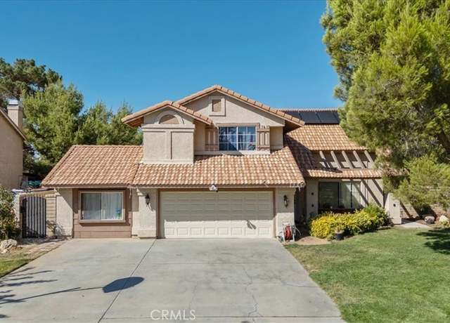 Property at 1233 Springline Dr, Palmdale, CA 93550, 4 beds, 3 baths