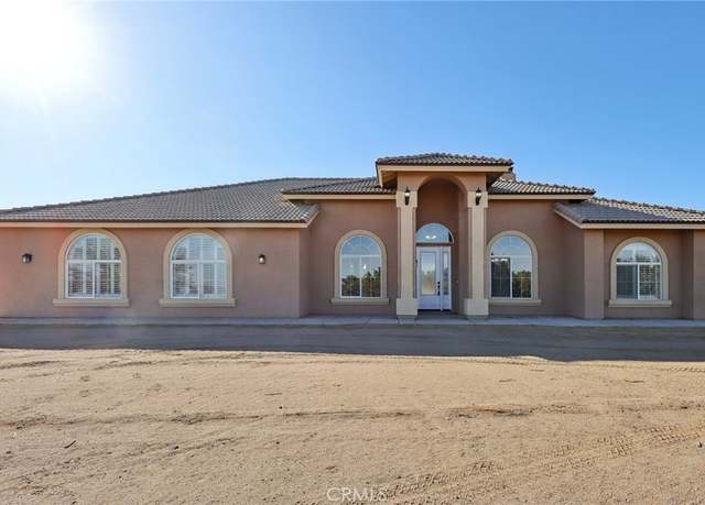 Property at 9410 Shasta Rd, Phelan, CA 92371, 4 beds, 3 baths