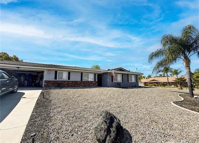 Property at 23675 Continental Dr, Canyon Lake, CA 92587, 3 beds, 2 baths